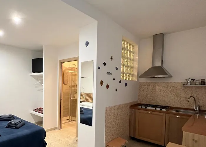 Da Elio E Stanze Сан-Домино